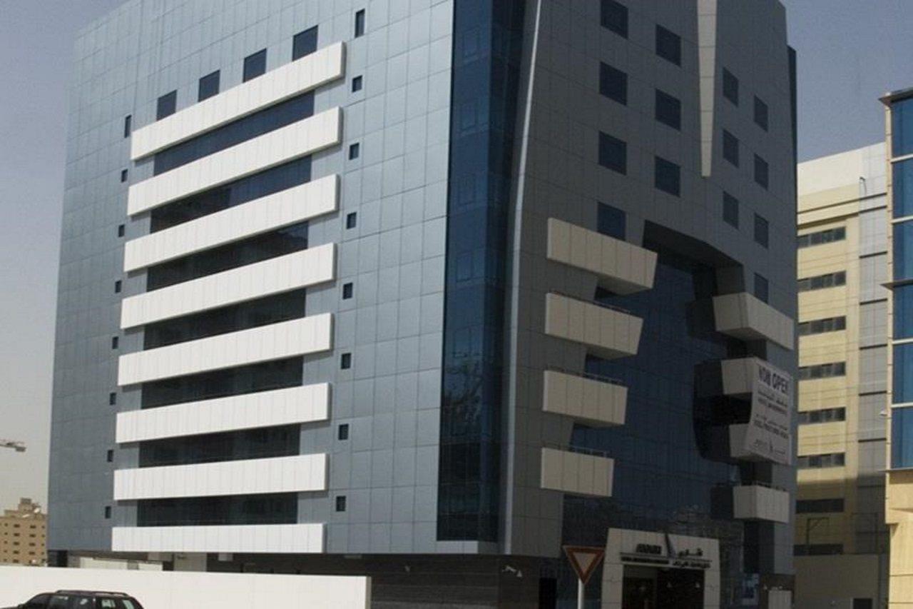 Avari Hotel Apartments - Al Barsha Дубай Екстериор снимка
