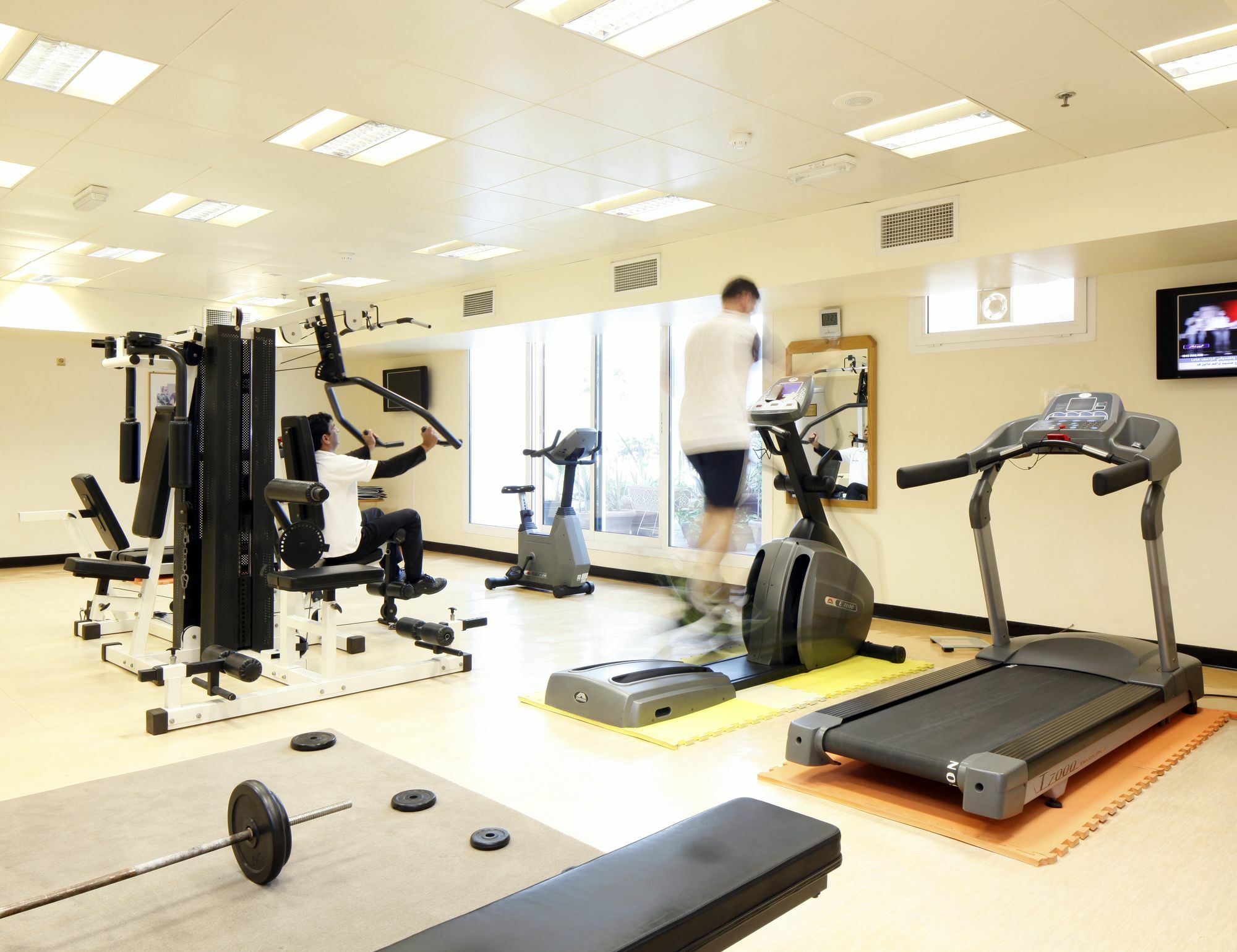Avari Hotel Apartments - Al Barsha Дубай Екстериор снимка